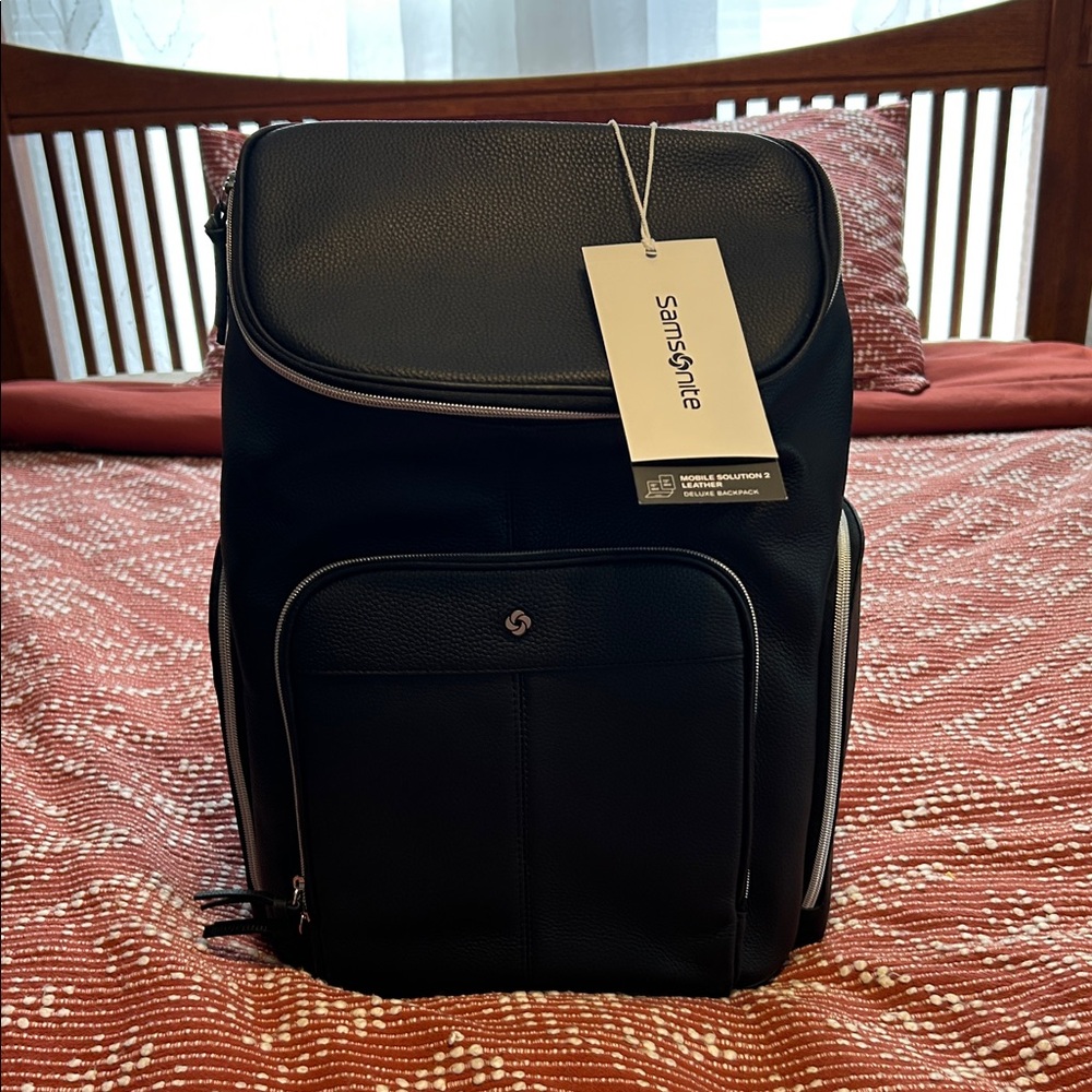 Samsonite Black Men's Backpack with Front Pocket